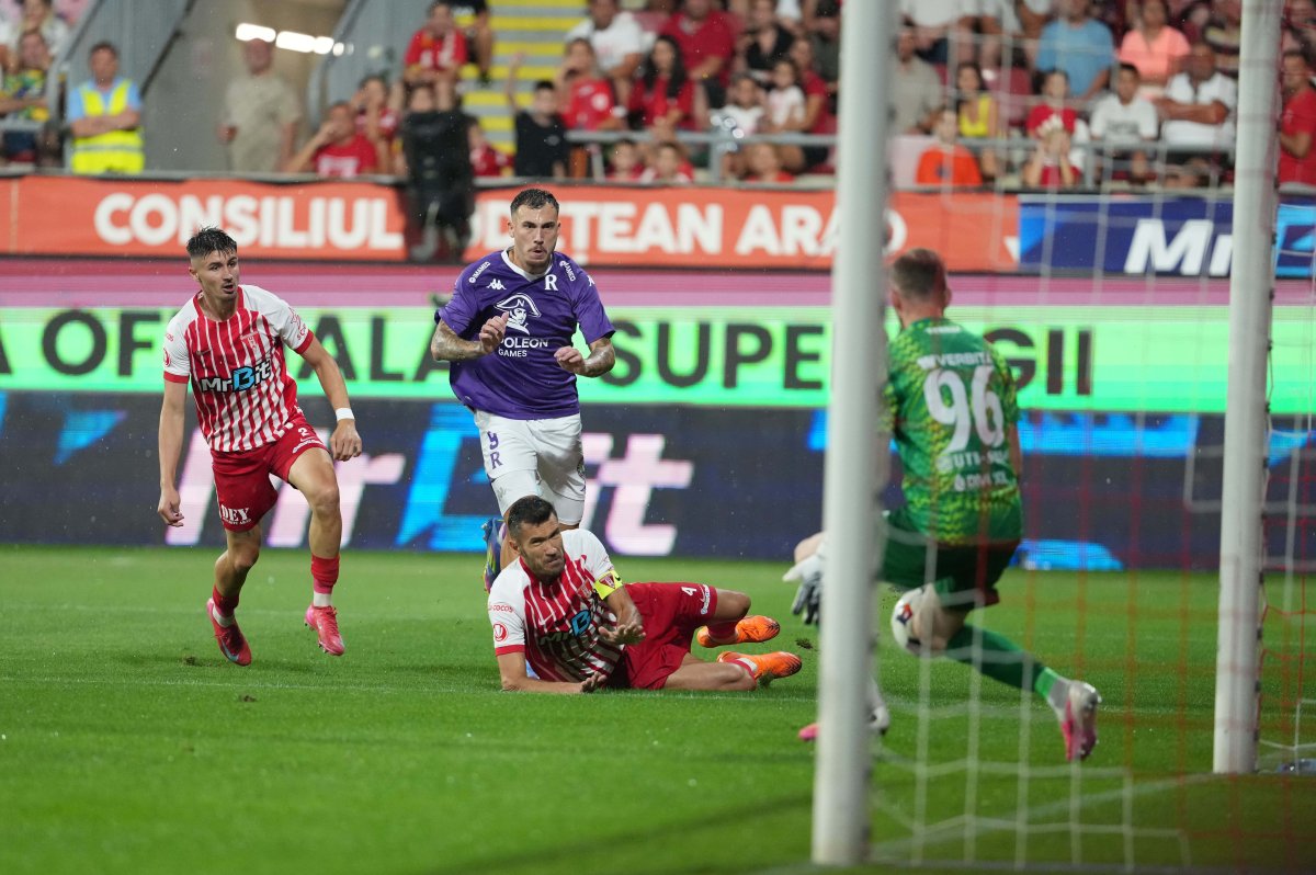 Filip Stojilkovic a debutat pentru Rapid în a doua repriză a meciului cu UTA Arad (0-0).