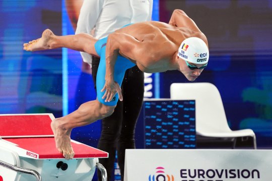 David Popovici, în semifinale la 200 m liber la Europenele de la Paris!