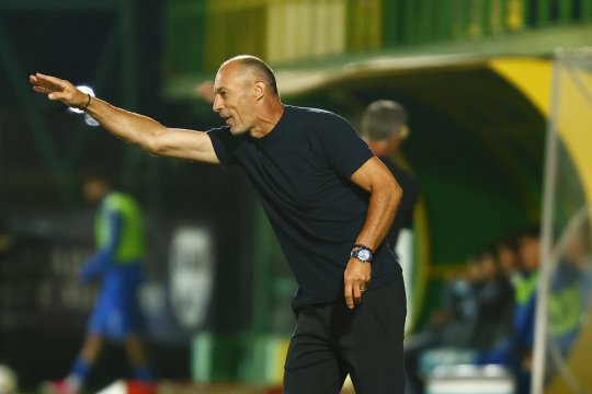 Bogdan Andone, nemulțumit de arbitrajul din FC Argeș - Farul: ”Asta este în 99% din cazuri!”