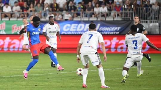 FCSB - FC Botoșani 1-1, ACUM, pe iAMsport.ro. Dumiter a marcat din nou în fața fostei echipe!
