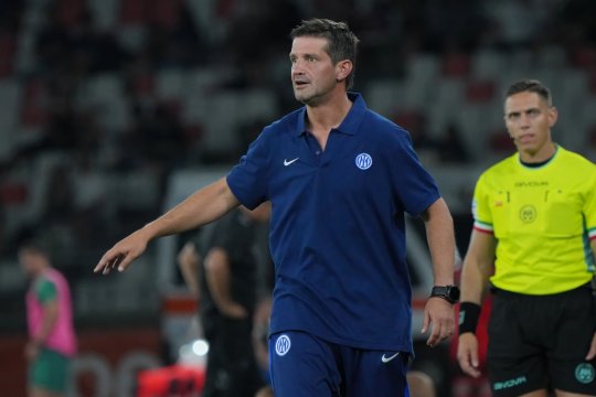 Fotbalistul dorit de Chivu se transferă la rivala lui Inter din Serie A