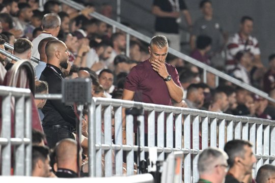 ”A fost penibil! Nu a învățat nimic din pățania de la meciul cu Elveția”. L-a atacat dur pe Daniel Pancu, după ieșirea nervoasă a tehnicianului din derby