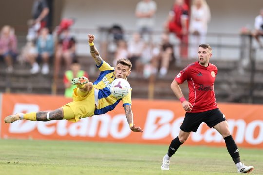 Petrolul și Chindia, primele echipe calificate în grupele Cupei României, după meciuri de infarct cu Reșița și cu Râmnicu Vâlcea!