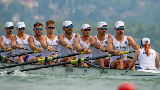 Aur istoric pentru România la Europene! Echipajul masculin de 8+1 a scris istorie la Varese