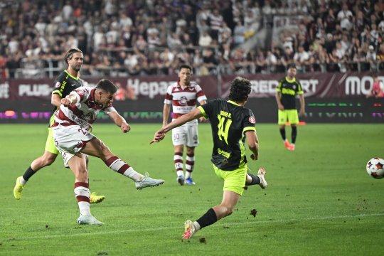 Rapid - CFR Cluj 3-1, ACUM, pe iAMsport.ro. Ardelenii au redus din diferență în startul reprizei secunde! Remus Răureanu și Radu Secoșan analizează partida!