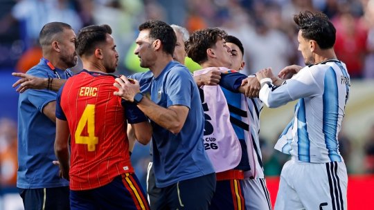 FIFA a dat verdictul: ce suspendări au primit Paredes, Molina și Gavi după incidentele de la finala CM 2026!