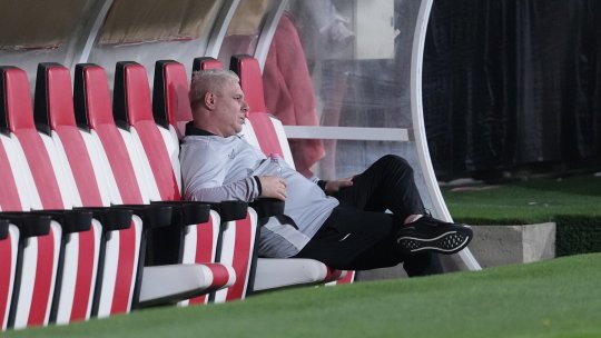 Șumudică a răbufnit înaintea duelului cu FCSB: ”Nu îl copiez pe Dan Petrescu! Încerc să salvez acest club”