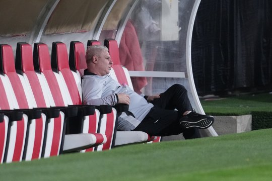 Șumudică a răbufnit înaintea duelului cu FCSB: ”Nu îl copiez pe Dan Petrescu! Încerc să salvez acest club”