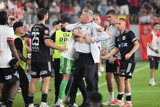 Cristiano Bergodi, după scandalul-monstru din finalul partidei cu Dinamo: ”M-a înjurat în italiană, un nenorocit”