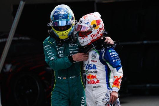 Alonso vede primele semne de viață la Aston Martin