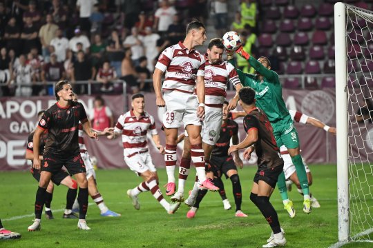 Universitatea Craiova a refuzat să îl transfere pe fotbalistul care impresionează la Dinamo