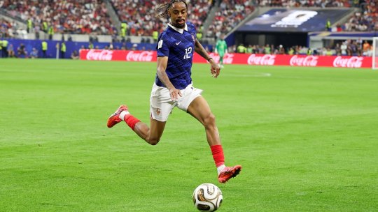 Bradley Barcola pleacă de la PSG pentru 140 de milioane de euro. Clubul la care își va continua cariera