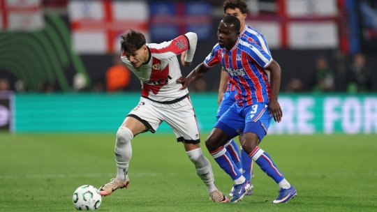 Negocieri avansate pentru transferul lui Andrei Rațiu în Premier League. Românul și-a dat acordul pentru mutare