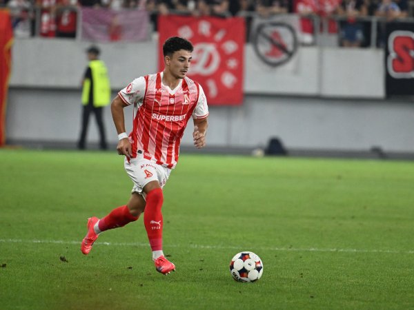 Corvinul - Dinamo, de la 21:30, pe iAMsport.ro. Hunedorenii întâlnesc liderul la zi din SuperLiga!