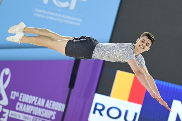 Aur pentru România la Cupa Mondială de gimnastică aerobică! Gimnaștii români au cucerit trei titluri
