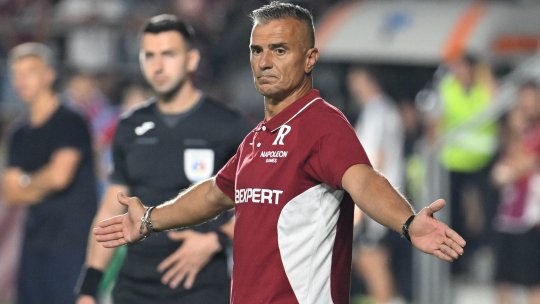 Bătăi de cap pentru Pancu: fotbaliștii de care Rapid vrea să scape refuză să plece din Giulești!