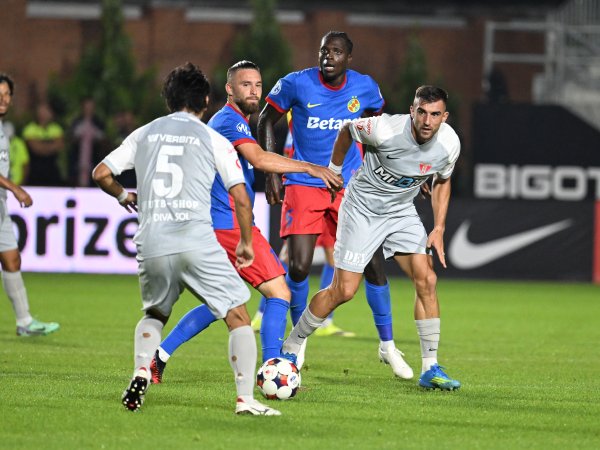 FCSB - UTA Arad 0-1, ACUM, pe iAMsport.ro. Roș-albaștrii sunt conduși la pauză! Marius Coman a înscris