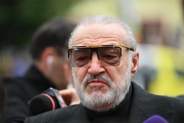 L-a spulberat în direct pe Gigi Becali: ”A tras doar pentru oile lui”
