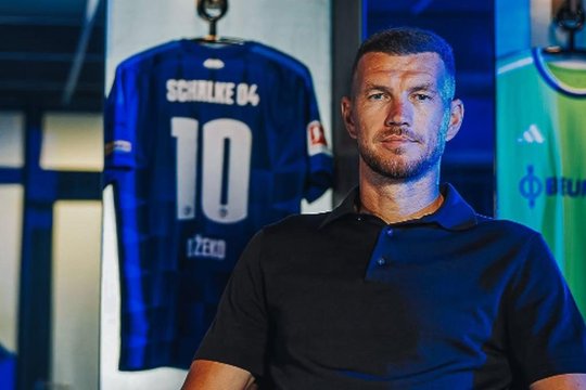 Edin Dzeko și-a decis viitorul. Unde va juca atacantul de 40 de ani din sezonul viitor