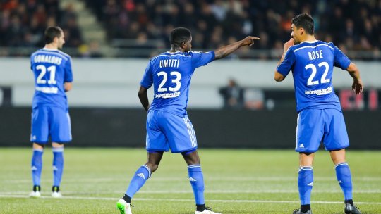 Fostul coleg al lui Umtiti și Varane s-a transferat în România. Este printre cele mai importante mutări din această vară