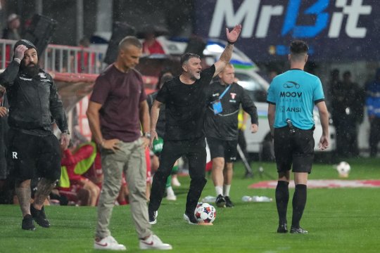 Adrian Mihalcea a anunțat un nou transfer după remiza cu Rapid: ”Vom vedea dacă vor mai veni alți jucători!”