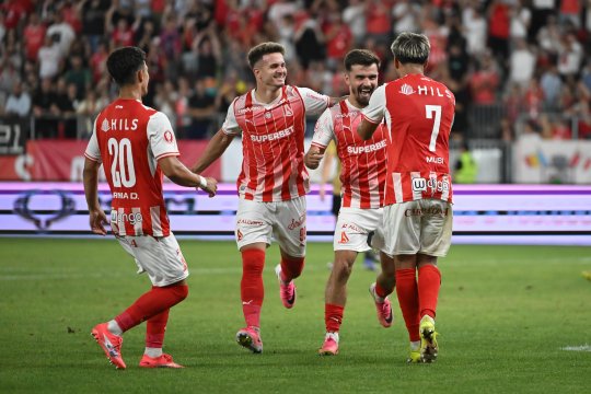 Dinamo - FC Voluntari 2-0, ACUM, pe iAMsport.ro. Musi majorează avantajul ”câinilor”!