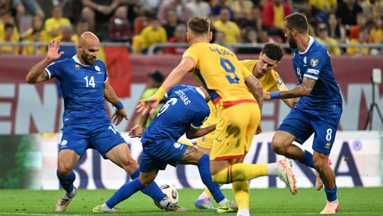 Fotbalistul cu 11 meciuri la națională, ofertat de Craiova! Ce transfer negociază oltenii după remiza cu Rapid