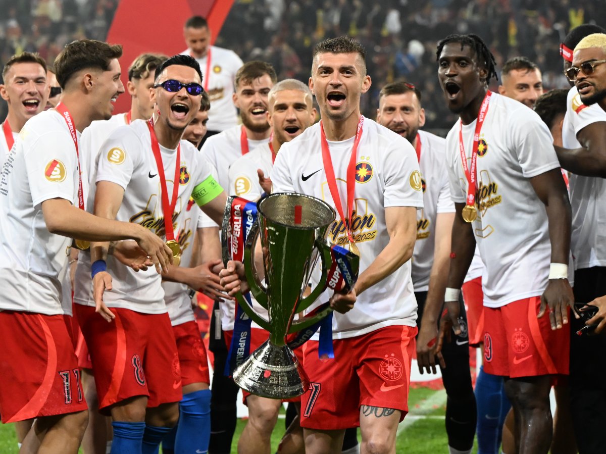 Florin Tănase a marcat 106 goluri în 329 de meciuri pentru FCSB. În 2025, fotbalistul a câștigat campionatul cu formația roș-albastră
