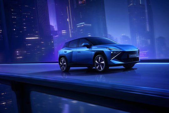 OMODA 4, lasare oficială la Paris. Debut european și pentru noul Super AI Cockpit