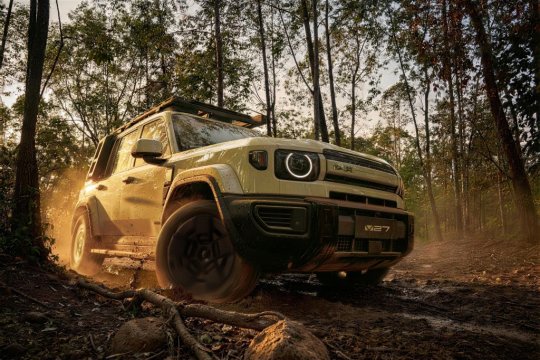 Marca iCAUR își creionează rețeaua. Debutul oficial, la Salonul Auto București