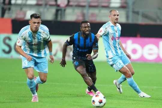 Corvinul - Universitatea Craiova 0-0, ACUM, pe iAMsport.ro. Primă repriză echilibrată la Arad! Hunedorenii au ratat la ultima fază