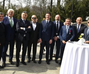 Șterge pe jos cu componentul Generației de Aur: ”Proctologul lui Burleanu! Am fost de 1.000 de ori mai bun fotbalist decât el”