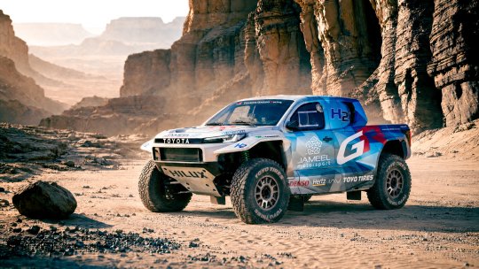 Toyota duce hidrogenul în Dakar 2027