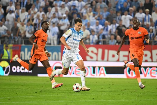 Al Hamlawi a oferit o declarație savuroasă după victoria cu FCSB: ”Fundașii lor dormeau!” + Reacția lui Coelho: ”Ceea ce mă face fericit sunt trofeele”