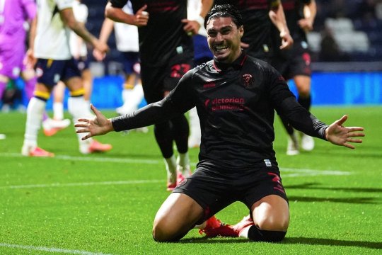 Titular în toate meciurile, acum și marcator! Lisav Eissat a înscris primul său gol în Anglia
