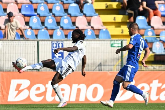 FC Botoșani - Corvinul 0-1, ACUM, pe iAMsport.ro. Prima etapă a fazei grupelor Cupei României continuă!