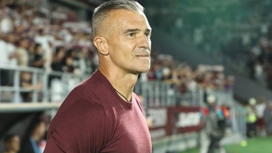 Probleme pentru Pancu! Cătălin Vulturar s-a accidentat la națională și a părăsit terenul cu ajutorul staffului medical