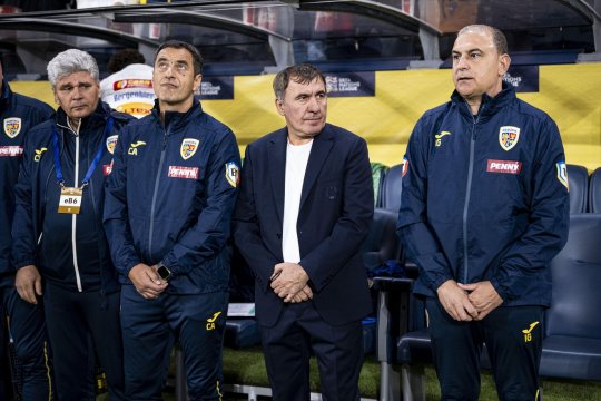 Hagi a anunțat schimbarea din primul 11 pentru duelul cu Bosnia