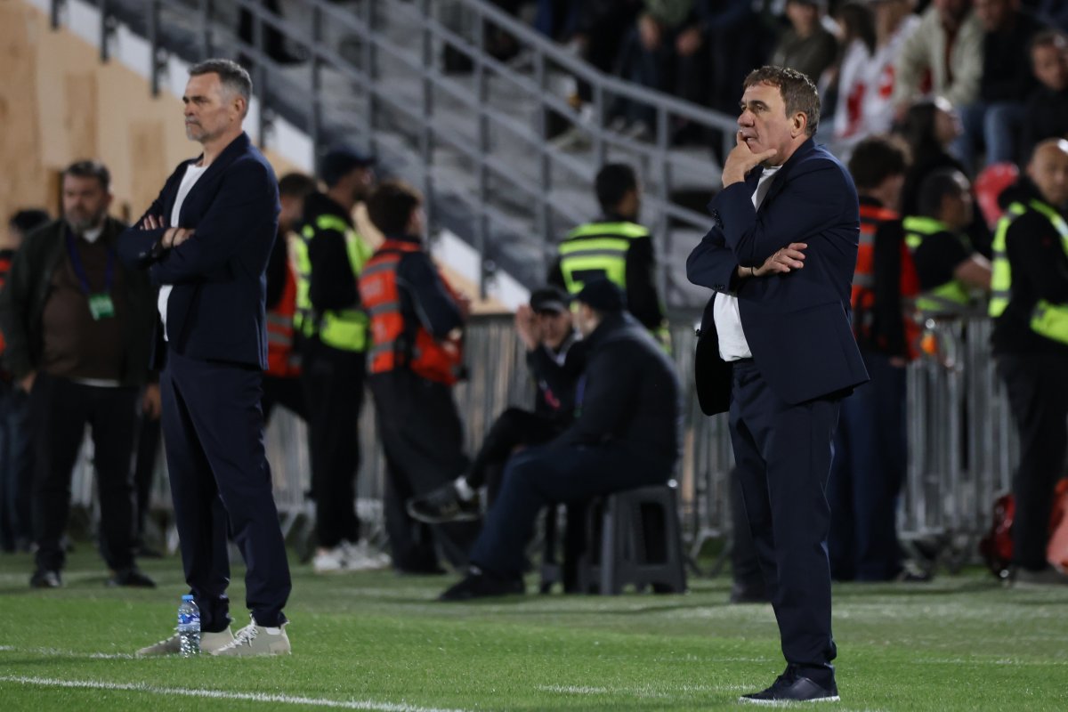 Willy Sagnol și Gică Hagi, la amicalul dintre Georgia și România (1-1), din luna iunie