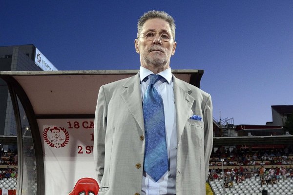 Cornel Dinu îl avertizează pe Hagi după eșecul cu Suedia: ”De aici și până la a crea o echipă națională e altceva”