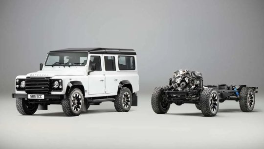 Land Rover Classic readuce V8-ul aspirat pe ultimele modele Defender ”analogice"