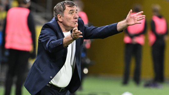 S-a dezlănțuit în direct la adresa lui Hagi după ce a văzut lotul pentru meciul cu Bosnia: ”Se agață de jucătorii pe care i-a 'construit' la Viitorul. Mai lasă-i!”