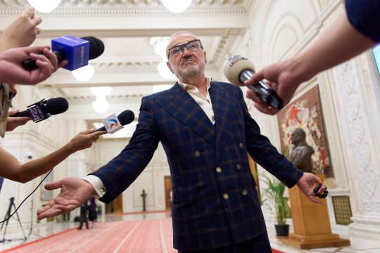 Gigi Becali a spus care ar fi, de fapt, ”singurul partid naționalist” din România: ”Votez guvernul doar dacă votează și ei!”
