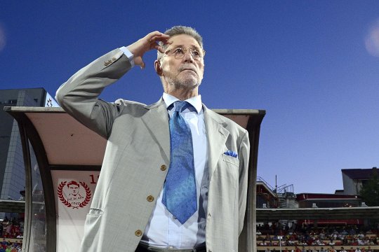 Cornel Dinu, atac fără menajamente: ”Preș federal, servitor, numărător de cornere și așa-zis expert în fotbal!”
