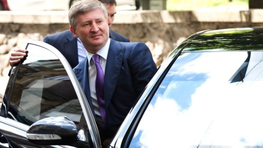 Rinat Ahmetov i-a dăruit o mașină Alexandrei Pascal