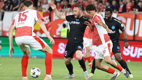 Dinamo - FCSB, de la 20:30, pe iAMsport.ro. ”Câinii” sunt lideri, jucătorii lui Baciu sunt în degringoladă