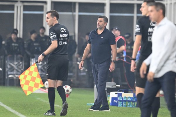 Becali i-a anunțat plecarea lui Baciu de la FCSB, apoi a revenit în direct și a șocat: ”Am vorbit cu Mustață”