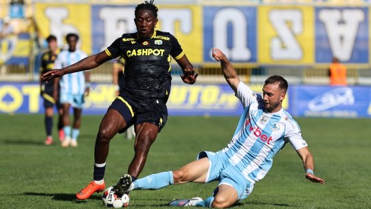 Maxim i-a făcut praf pe jucătorii Corvinului: ”Până nu am strigat la ei...” + Sousa, mândru: ”E greu să construiești o echipă precum a mea în fotbal!”