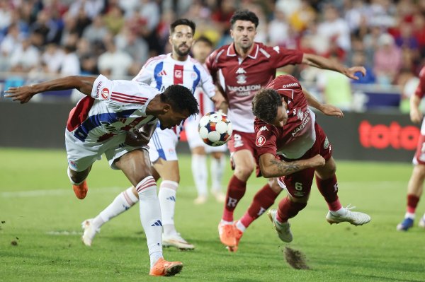 Antrenorului Oțelului, ofertat să plece de la Galați: ”Vreau să fac lucruri bune” + Paul Iacob: ”Câștigam cu Rapid dacă rămâneam 11 la 11!”