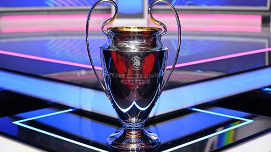 Supercomputerul a stabilit prinicipalele favorite la câștigarea Ligii Campionilor. Real Madrid n-a prins TOP 5. Ce șanse are Cristi Chivu